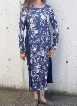 長袖ワンピース