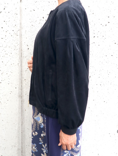 ブラックブルゾン×ネイビーワンピース03