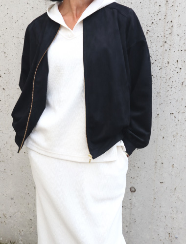 ブラックブルゾン×アイボリーセットアップ02