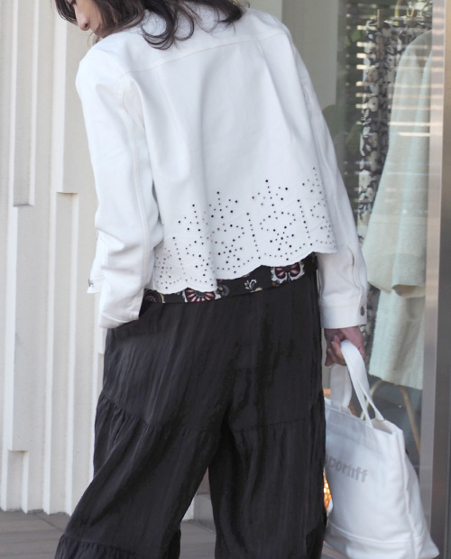 カットワーク刺しゅうブルゾン×8分袖プルオーバー×ティアードパンツ