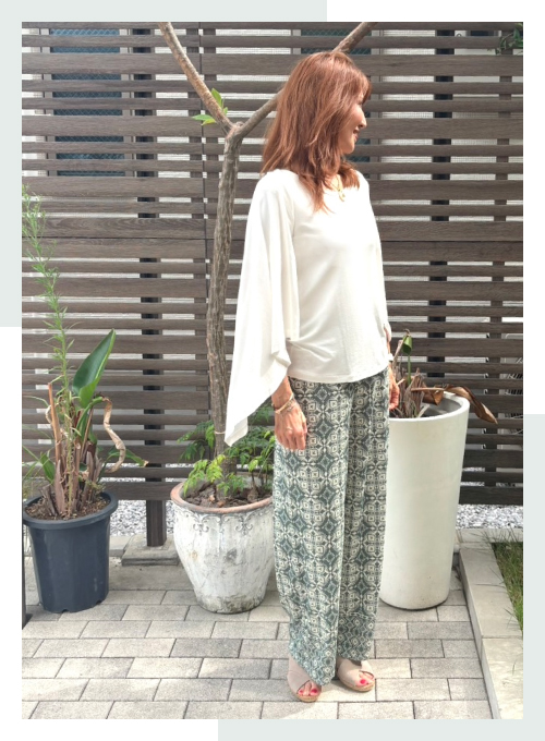 ショール一体型半袖Tシャツ×ワイドパンツ