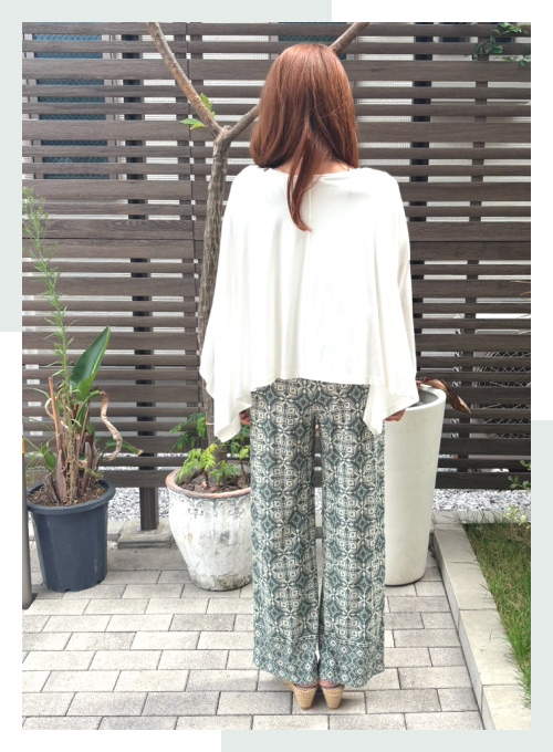 ショール一体型半袖Tシャツ×ワイドパンツ