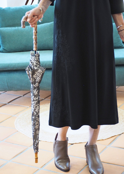 オリジナル⻑傘×刺しゅう⼊7分袖ワンピース