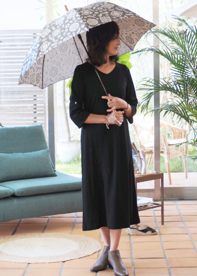 オリジナル⻑傘×刺しゅう⼊7分袖ワンピース