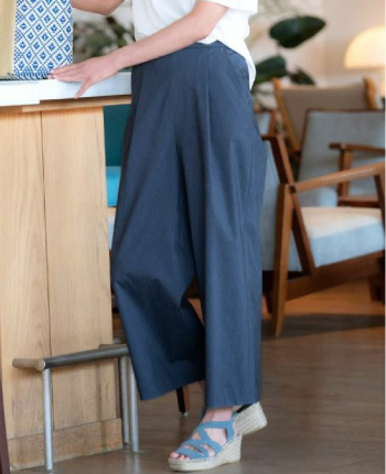 タックワイドパンツ
