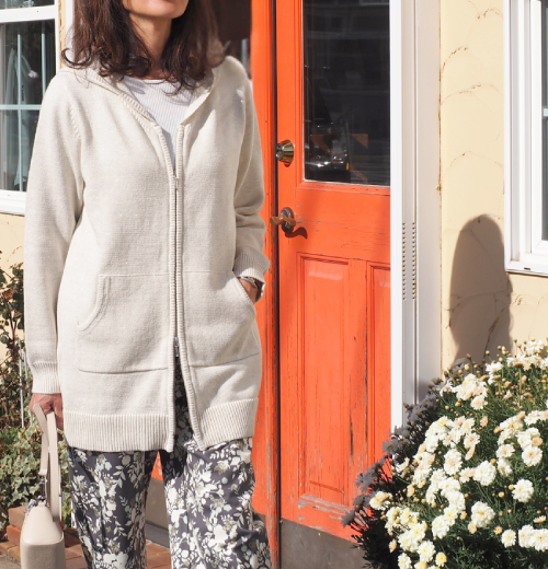 ラメ混⻑袖ニットカーディガン×ワイドパンツ