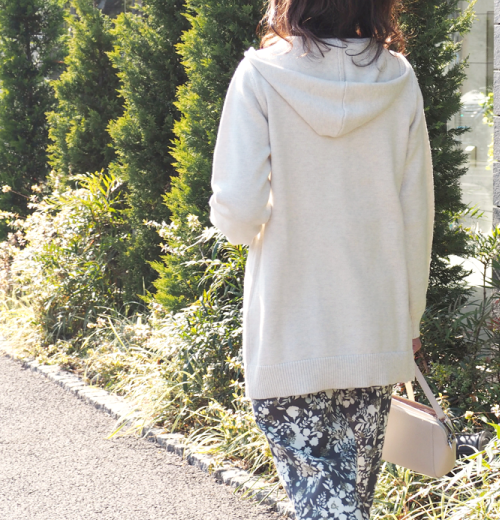 ラメ混⻑袖ニットカーディガン×ワイドパンツ