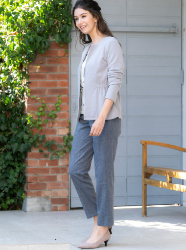 テーパードパンツ　¥17,380（税込）