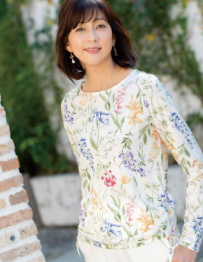 長袖プルオーバー