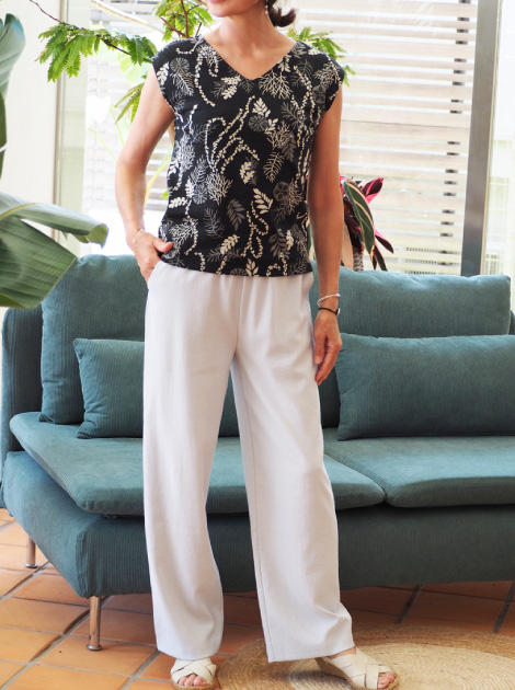 サンゴ柄プルオーバー