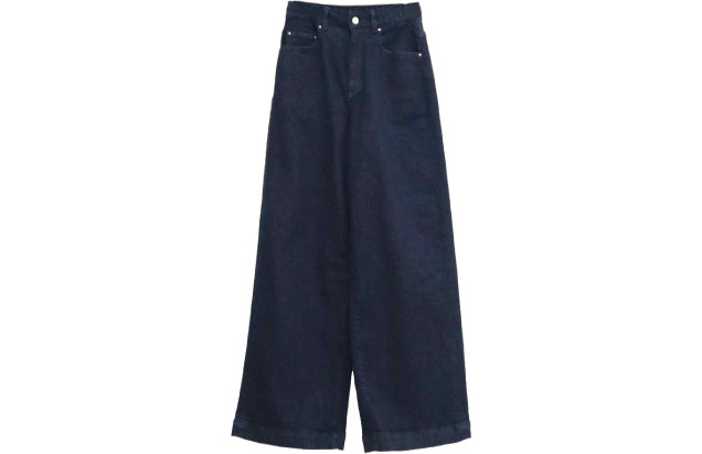デニムワイドパンツ ¥22,880（税込）