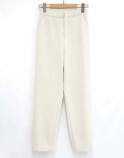 テーパードパンツ
¥19,580（税込）
