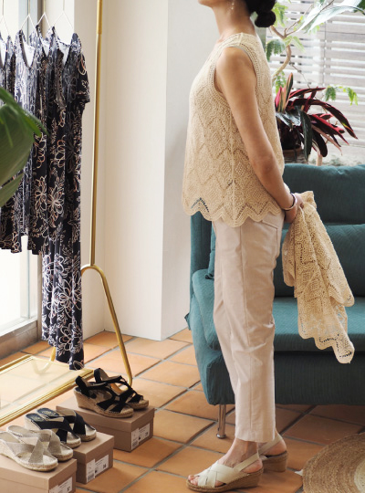 クロシェ編みフレンチスリーブチュニック×美・シルエットパンツ