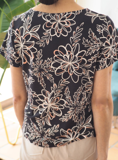 半袖プルオーバー×美・シルエットパンツ