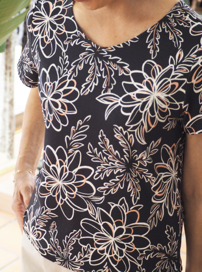 半袖プルオーバー×美・シルエットパンツ