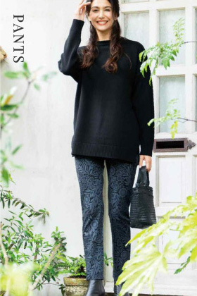 タイトスリムパンツ23,980円