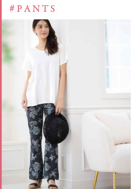 スリット入ブーツカットパンツ