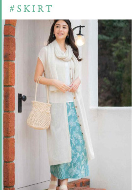 スリット入ロングスカート