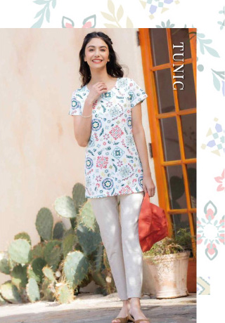 半袖チュニック　15,180円 (税込)