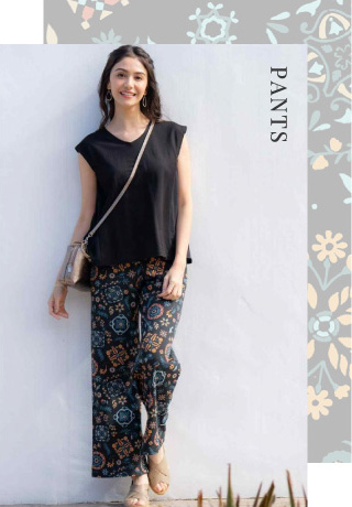 ワイドパンツ　18,480円 (税込)