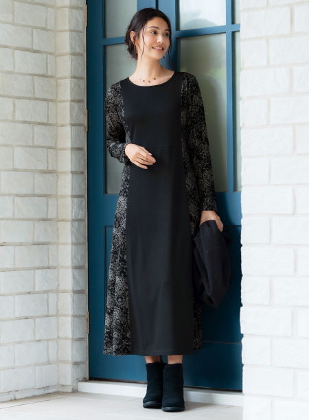 「レーヨンウールスムース/単色花」長袖ワンピース ¥27,280