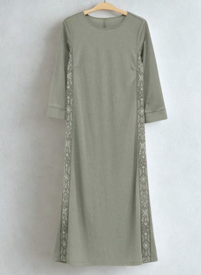 刺しゅう7分袖ワンピース