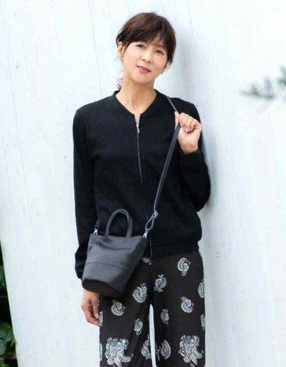 ジップアップブルゾン