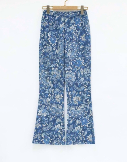 ブーツカットパンツ