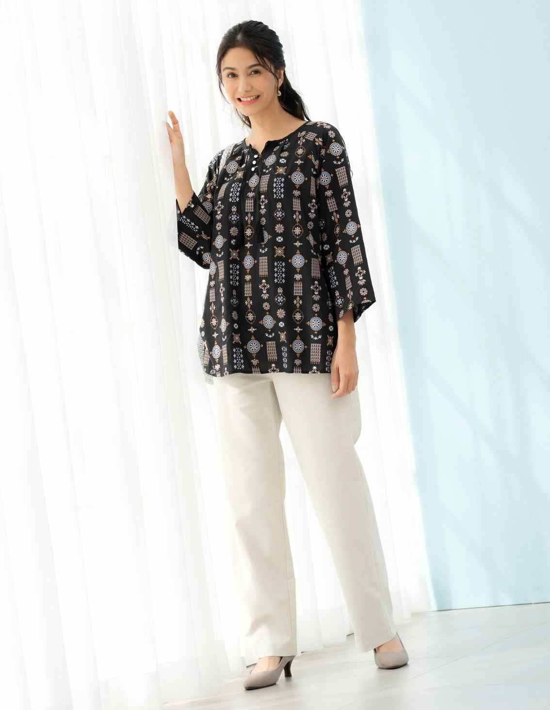 刺しゅう8分袖チュニック | 最新夏コレクション | 40代からの
