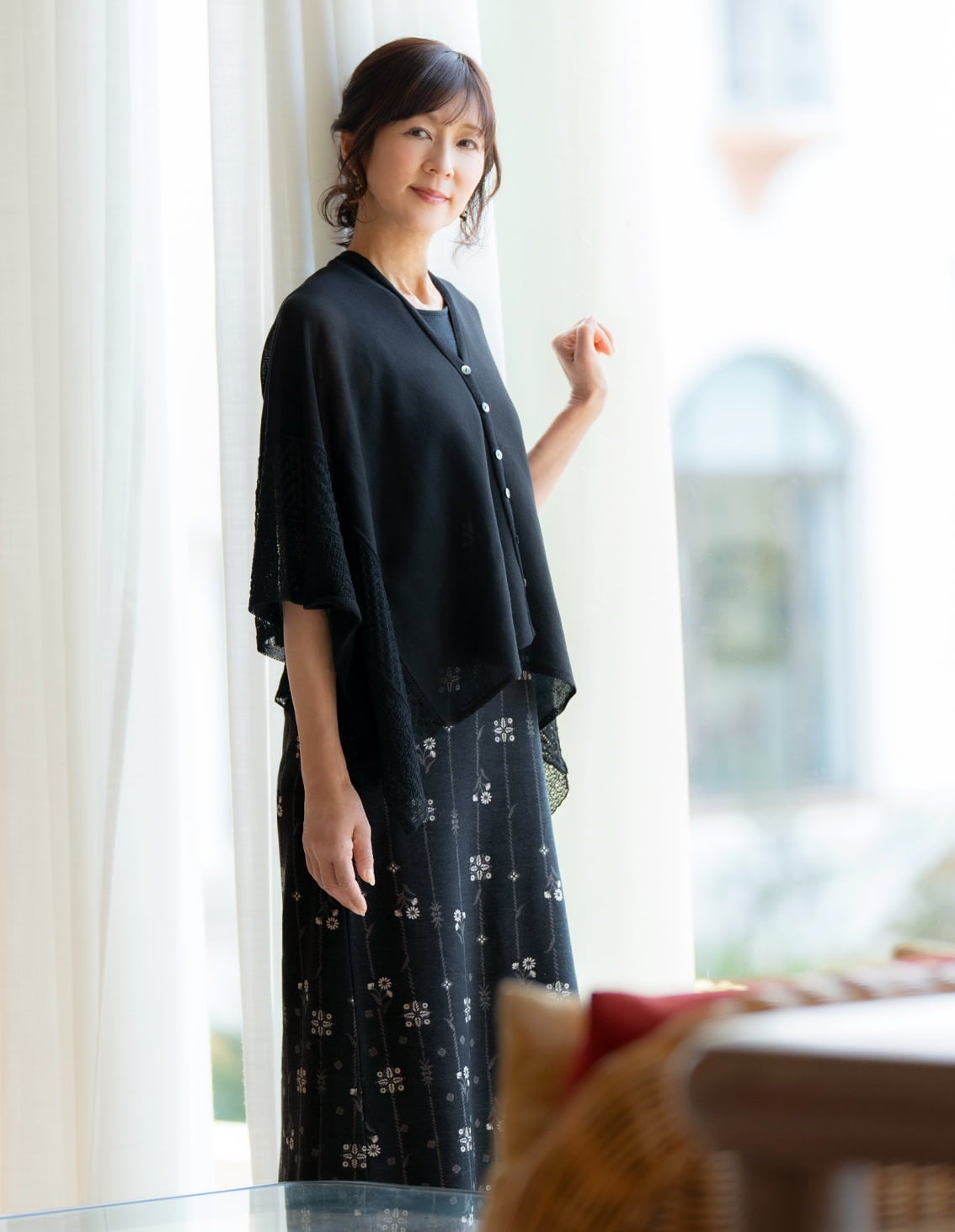 透かし編みニットポンチョ